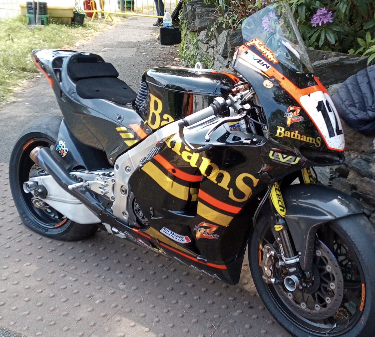 Jim Hunter (@jim_hunter_mgp) on Twitter photo All the talk from Ballagarey marshals was about how <a href="/michaelrutter_/">Michael Rutter</a> had somehow managed to muscle the RC213V-S around the super fast right hander despite the rear tyre โblowingโ on the approach๐ช๐ช All the talk from Ballagarey marshals was about how <a href="/michaelrutter_/">Michael Rutter</a> had somehow managed to muscle the RC213V-S around the super fast right hander despite the rear tyre โblowingโ on the approach๐ช๐ช