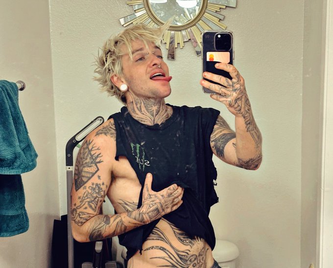 1 pic. boys with pussies ?‍♂️✨✨✨? https://t.co/5bN7srSg2o