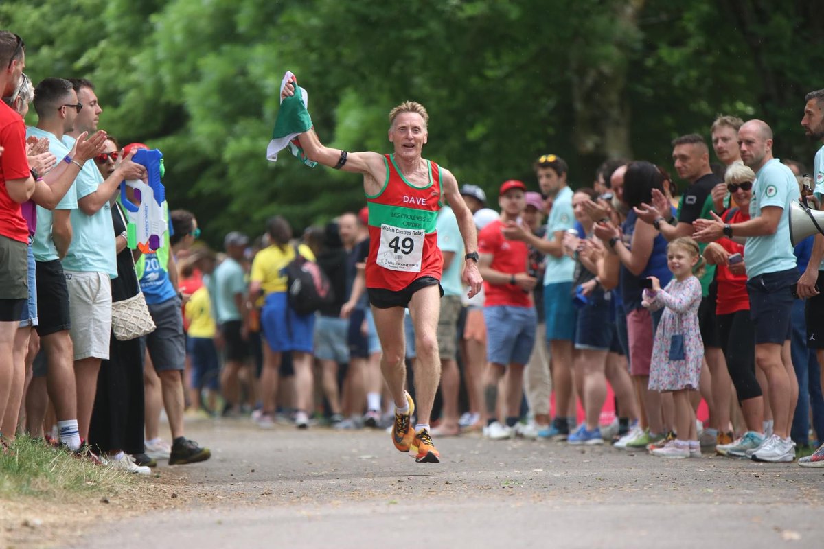 Les Croupiers Running Club (@lescroupiersrc) on Twitter photo Dave James bringing it home for Les Croupiers Vets team with the win! 🔴🟢 #vibes #welshcastlesrelay <a href="/wcrelay/">Welsh Castles Relay</a> Dave James bringing it home for Les Croupiers Vets team with the win! 🔴🟢 #vibes #welshcastlesrelay <a href="/wcrelay/">Welsh Castles Relay</a>