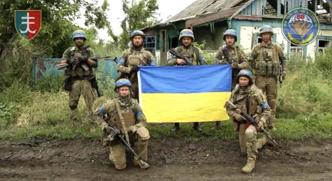 Ukraine releases pictures from the liberation of Storozheve yesterday.