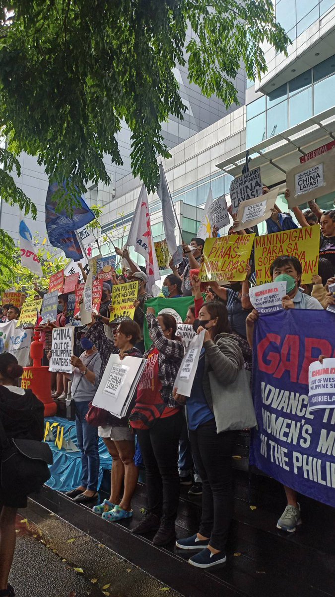 ABMendio's tweet photo. ATIN ANG PINAS, US-CHINA LAYAS!

Sa ika-125 paggunita sa Araw ng Kalayaan, ipinaabot sa malawak na hanay ng masang Pilipino ang huwad na pagtasama sa ating kalayaan sa patuloy na pananatili ng dayuhang kontrol sa bansa. Makibaka para sa pambansang demokrasya!

#AtinAngPinas https://t.co/Bm9mEn6UXw