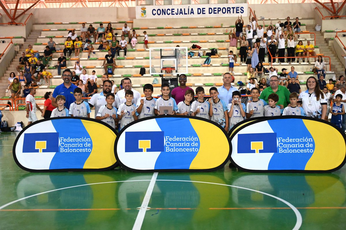 FCBaloncesto's tweet photo. ๐ #CCPreMiniMas
๐ฎ๐จ #FCB
1๏ธโฃ @HispanoInglesTF ๐ฅ
2๏ธโฃ @CB1939Canarias ๐ฅ
3๏ธโฃ @basketrealejos ๐ฅ
4๏ธโฃ @cb7palmas
๐๐ป๐๐ป๐๐ป๐๐ป๐๐ป๐๐ป๐๐ป๐๐ป๐๐ป๐๐ป๐๐ป https://t.co/Un89CLtyT8