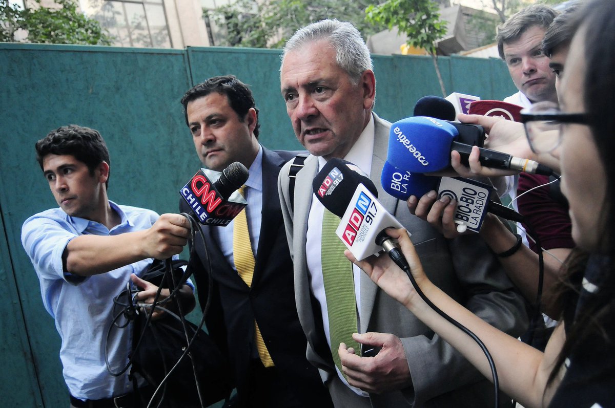 FloMa292's tweet photo. #LosClientes de Masferrer exAni, colega del fiscal Valencia en bufete ligado a RN
Esperemos que el encarcelamiento de Macaya no sean show y después dejarlo libre https://t.co/AFgPIKAacq