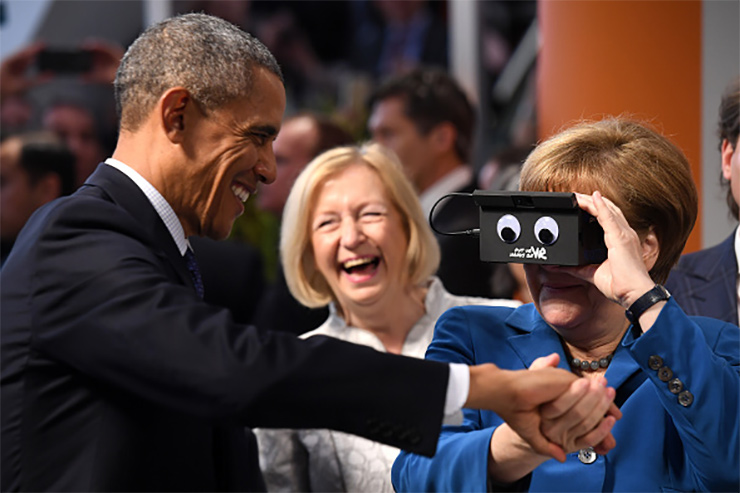 Fakt 37/100: Für unseren Standort in Lübeck, dem Zentrum für #Softwareentwicklung, maschinelles Lernen und #künstlicheIntelligenz, gab es vor einigen Jahren ein tolles Erlebnis, als Angela Merkel und Barack Obama mit einem unserer Prototypen ihren Spaß hatten.
