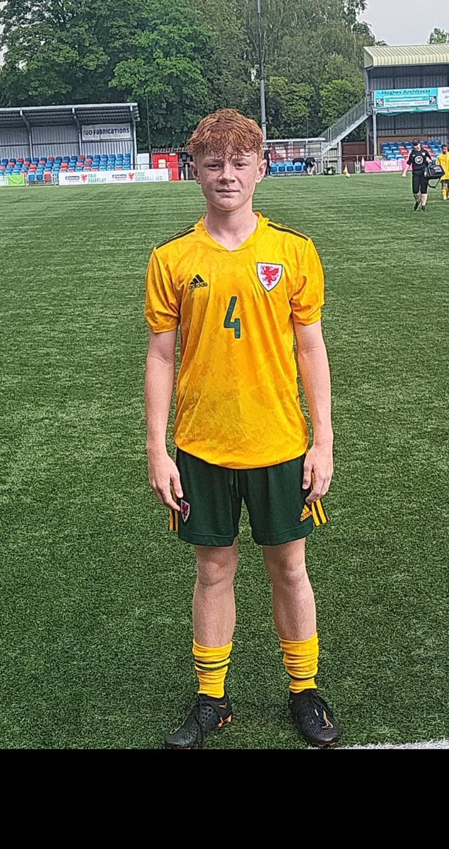 This young man....💙💙⚽️⚽️🏴󠁧󠁢󠁷󠁬󠁳󠁿🏴󠁧󠁢󠁷󠁬󠁳󠁿#prouddad