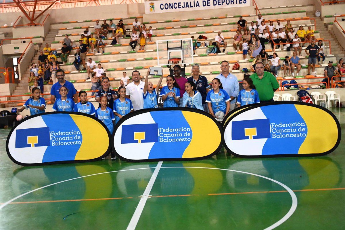 FCBaloncesto's tweet photo. ๐ #CCPreMiniFem
๐ฎ๐จ #FCB
1๏ธโฃ @LKLaguna ๐ฅ
2๏ธโฃ #Toscones ๐ฅ
3๏ธโฃ @nuryana ๐ฅ
4๏ธโฃ @CB_SantaCruz
๐๐ป๐๐ป๐๐ป๐๐ป๐๐ป๐๐ป๐๐ป๐๐ป๐๐ป๐๐ป๐๐ป https://t.co/nm60eYOL7N