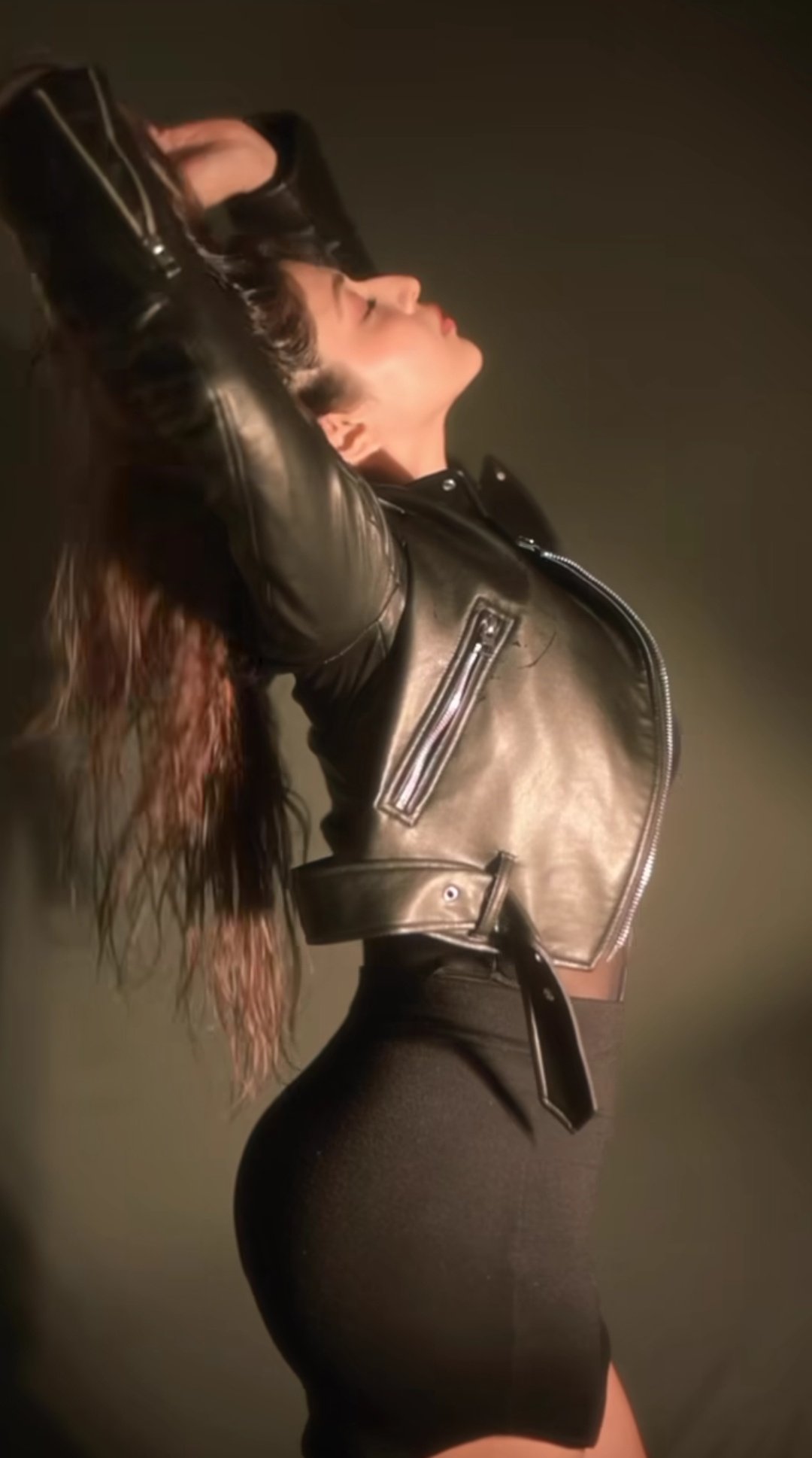 FyZsoo6agAEazC6?format=jpg&name=large