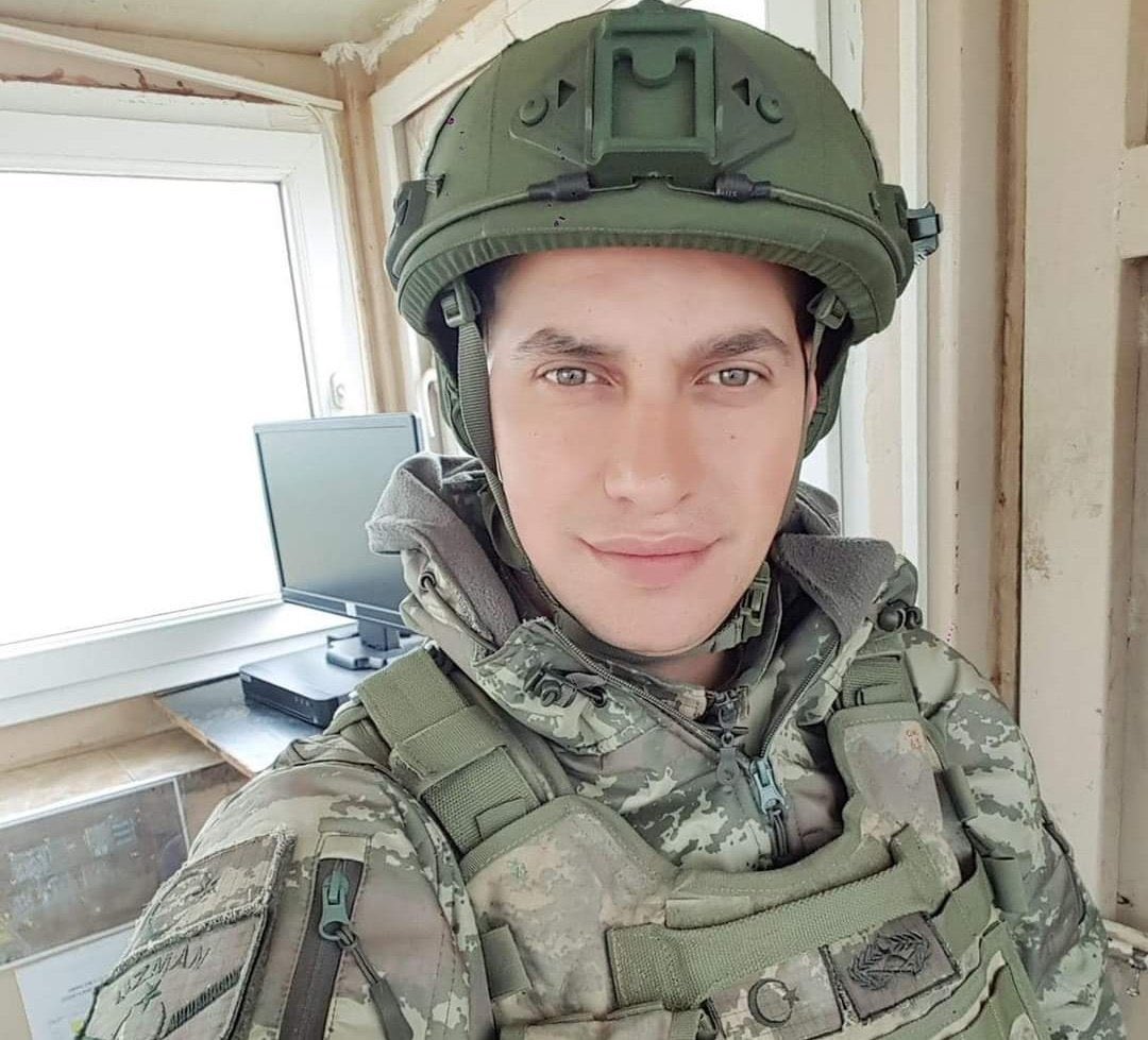 murattgunaydin's tweet photo. Pençe-Kilit Harekatı Bölgesinde şehit düşen Piyade Uzman Çavuş Cem Ahmet Kaya’ya ve Piyade Uzman Çavuş Halil Şahin’e Allah'tan rahmet, yakınlarına ve aziz milletimize başsağlığı diliyorum. Ruhları şad, mekanları cennet olsun. https://t.co/rCKsDs89VD