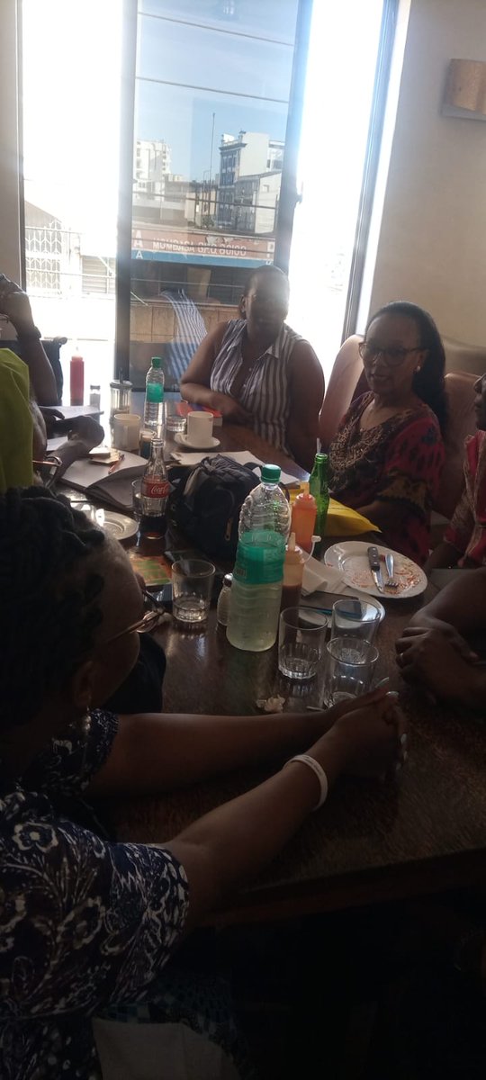 BetterCbo42417's tweet photo. Every day do something that will inch you closer to a better tomorrow. Our yesterday's meeting was a fruitful business we thank you all 🙏,Aluta continua Table Banking 🔥🔥🔥🔥
#alifetimeinvestment 
#findusonInstagram https://t.co/hEAx92kyXF