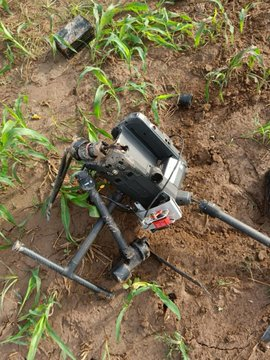 #AlertBSF troops recovered a Pakistani drone in broken condition Shaidpur Kalan village, district - Amritsar. The recovered #drone is a Quadcopter of model DJI Matrice 300 RTK series. 
#BSFAgainstDrugs #BSFProtectingPunjab #Tejran