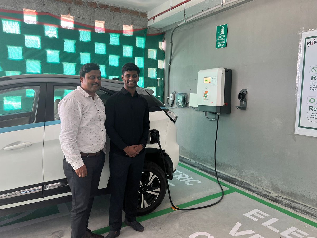Hello EV Users! 
We have added a new DC Fast Charger at Innopolis(Genome Valley), Pharma City, Thurkapally en route to Karim Nagar. Hydrebad-Thurkapally: 35km
Thurkapally-Karim Nagar: 130km
With a 24kW DC Fast Charger, all the users can access the charger and experience charging