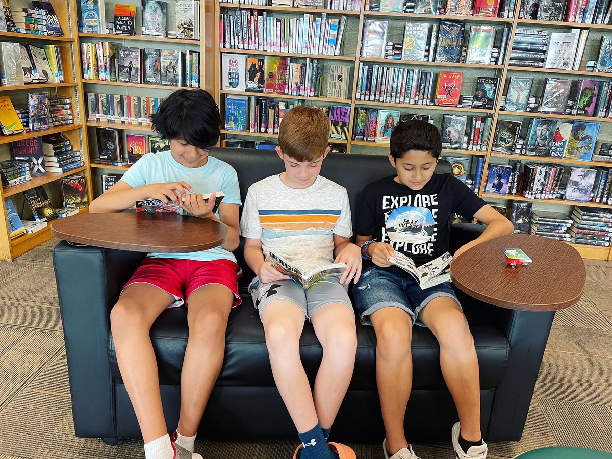 Look at these cool kids reading while waiting to use VR at summer school! #AmericasSchool