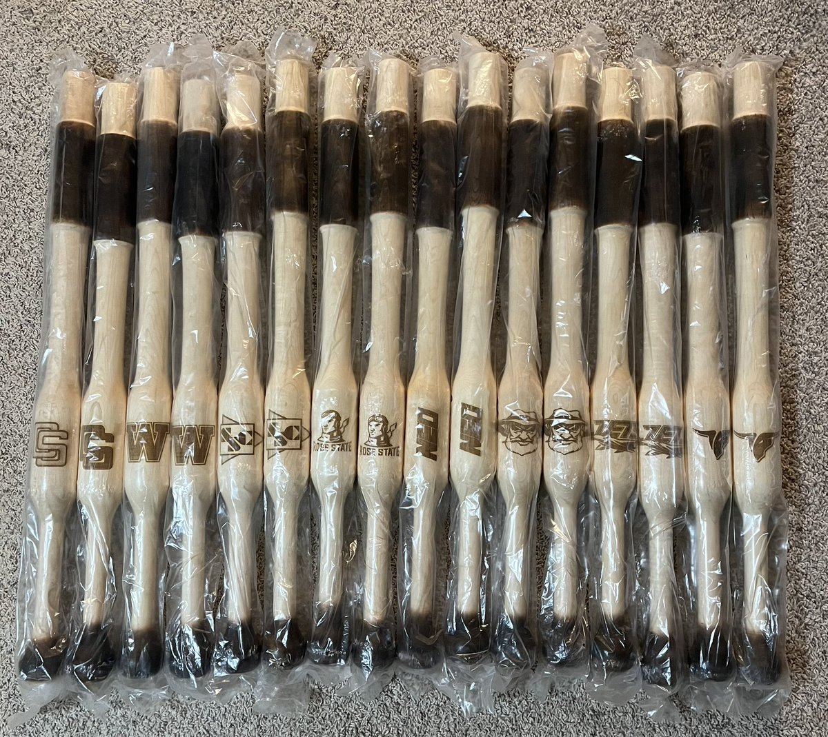 TayborMoss's tweet photo. There is no better sound than the crack of a bat! 

If you are not swinging a #NukeBat, this is your sign to get one today! 💣💣💣

Visit: https://t.co/H7zs7rWSRY

#MoreHits #MoreDoubles #MoreNukes #SwingTrainer #IncreasesExitVelocity  
@MooreBats @dkmoore19_darin https://t.co/5I4rTX4mB7