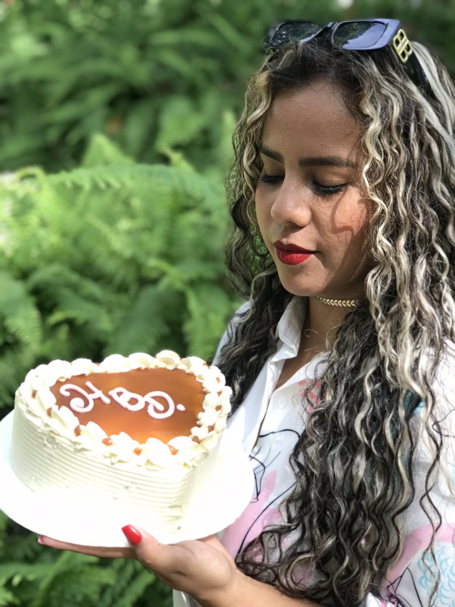 _Lauranavarro17's tweet photo. Gracias Dios, por un año más de vida🤩🤍
Por todas y cada una de tus bendiciones🫶🏽🤩
Con la fe intacta que vendrán cosas mejores para mi vida🙌🏽😍
#Mis25😌😍🤍 https://t.co/816EF3i7Ax