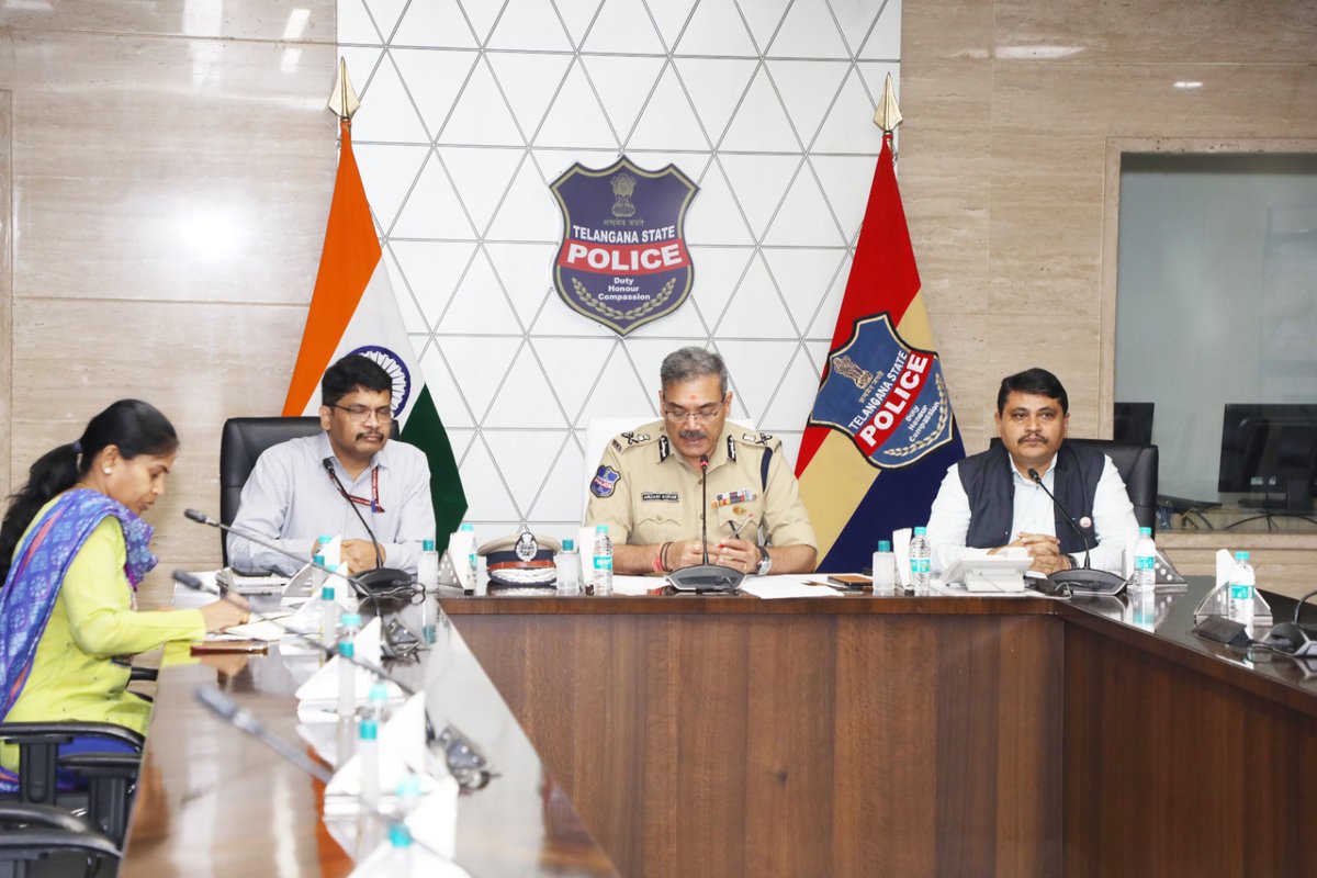 TelanganaDGP's tweet photo. A VC review meeting was organised with all Telangana state CEIR nodal officers and PS-level CEIR application operators. During the interaction, we discussed the progress of the CEIR application in TS.

#TelanganaPolice & the DoT prioritise community safety through innovative solutions. The collaborative effort resulted in over 2,219 recovered mobiles being returned to their owners through the #CEIR portal.

If you have lost your mobile, you can register it at https://t.co/6L1MDgmJjJ.

#CEIR #CEIRforLostMobiles