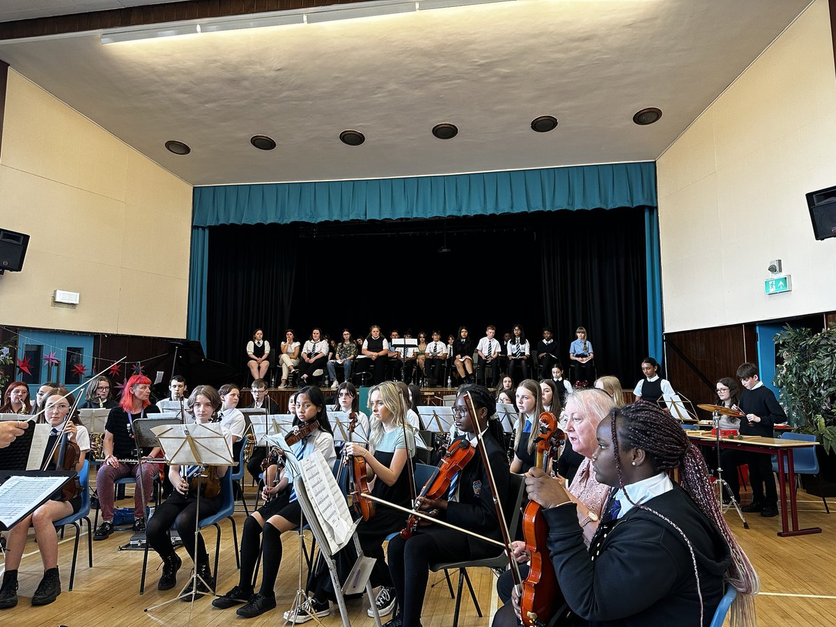 angelajaap's tweet photo. A fabulous day for @BEdMusicRCS as they worked with pupils from across the city. Lovely to catch up with some former @RCStweets BEd and PGDE graduates too! Thanks for hosting @LourdesSec @LourdesPerfArts 👍🏻🎶🙌 https://t.co/YlDS0y9gCm