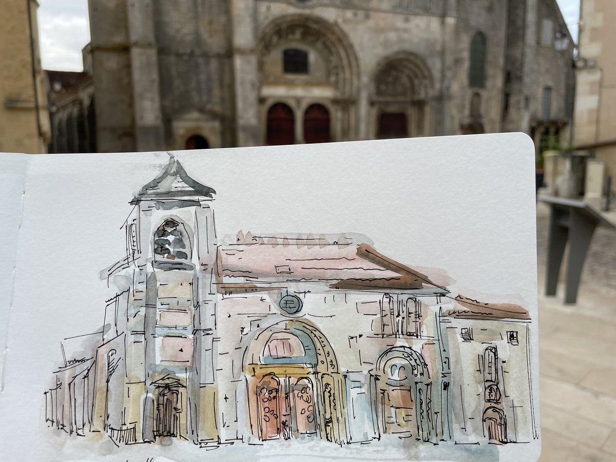 Day 7: Managed to avoid the thunderstorms in the beautiful hills of the Morvan. Staying in the historic town of Avallon. After two failed attempts at this I tried watercolour before the sketch.  

#Avallon #france #historic #church #art #travel #watercolour #traveljournal