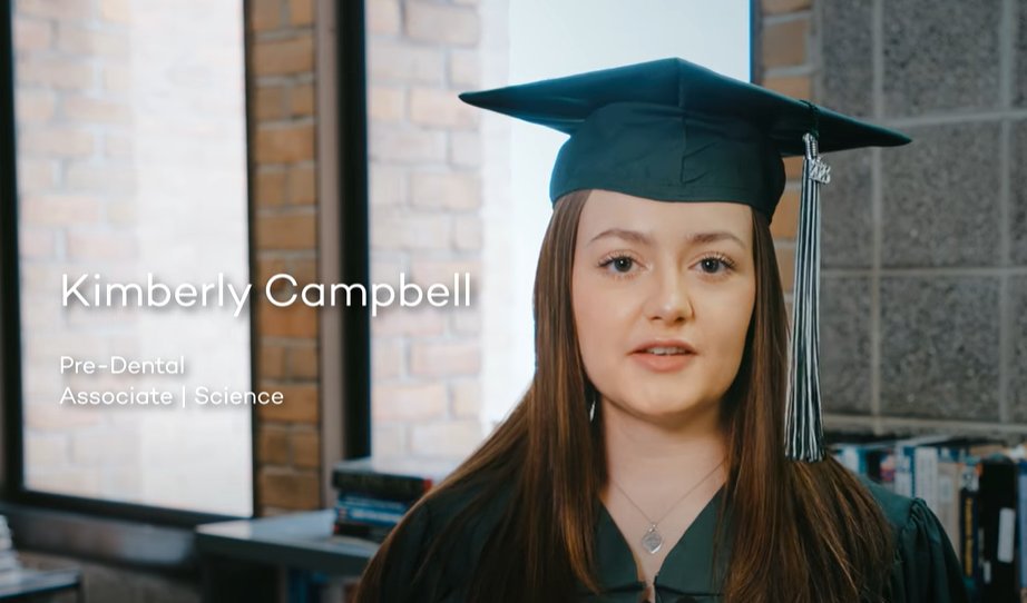 Congrats to our Oakland ACE Early College Graduates Kimberly Campbell, Hope Pacheco, Ainsley Rahm, who are featured in the Oakland Community College 2023 Student Marshal Address. Watch here: youtube.com/watch?v=JXrgy0…  
ACE is now enrolling for 2023 visit: oakland.k12.mi.us/student-progra…