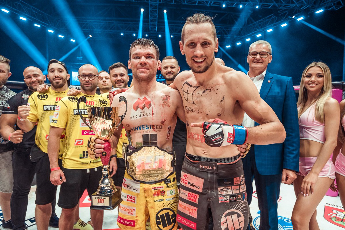 fenmma's tweet photo. Bonusy po gali #FEN47: ORLEN Paliwa Fight Night 💰
⚔️ Walka wieczoru: Łukasz Charzewski 🆚 Patryk Duński
⚔️ Walka wieczoru: Adrian Zieliński 🆚 Maksim Grabovich
🥋 Poddanie wieczoru: Tomasz Ostrowski https://t.co/f5C7iEeDle