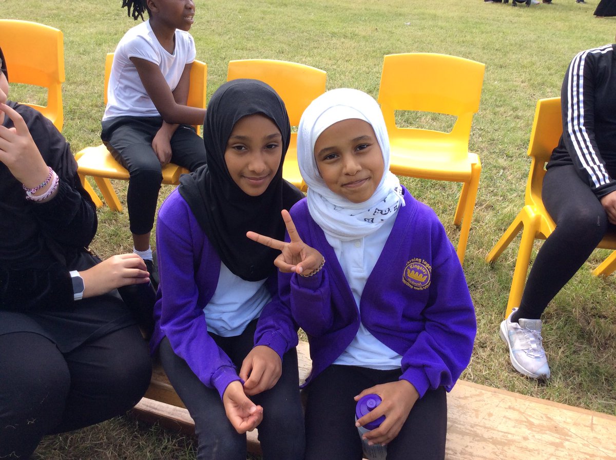 KingsleyLpool's tweet photo. #Class6P absolutely loving #SportsDay this morning! Getting ready for the action shots! https://t.co/GPCjEQV46H