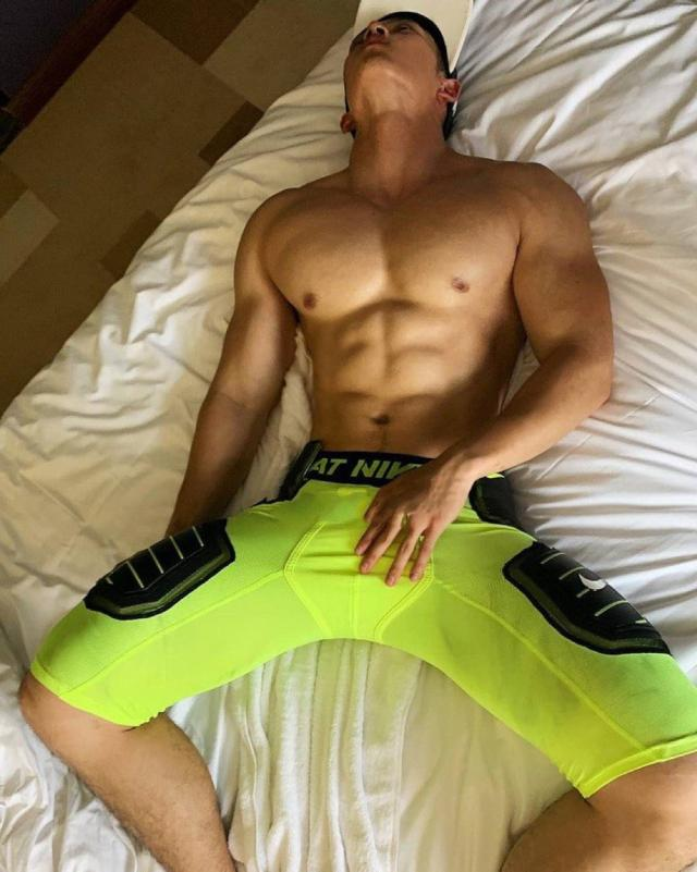 WillGayHypno's tweet photo. Today I received a package, even though I hadn’t ordered anything. I opened it up to find a new football girdle, so I decided to try it on… It fit well, but suddenly my head is feeling fuzzy and my cock is getting hard… I must give into my desires. I’m now just a horny jock! https://t.co/TAVWEYZqlh