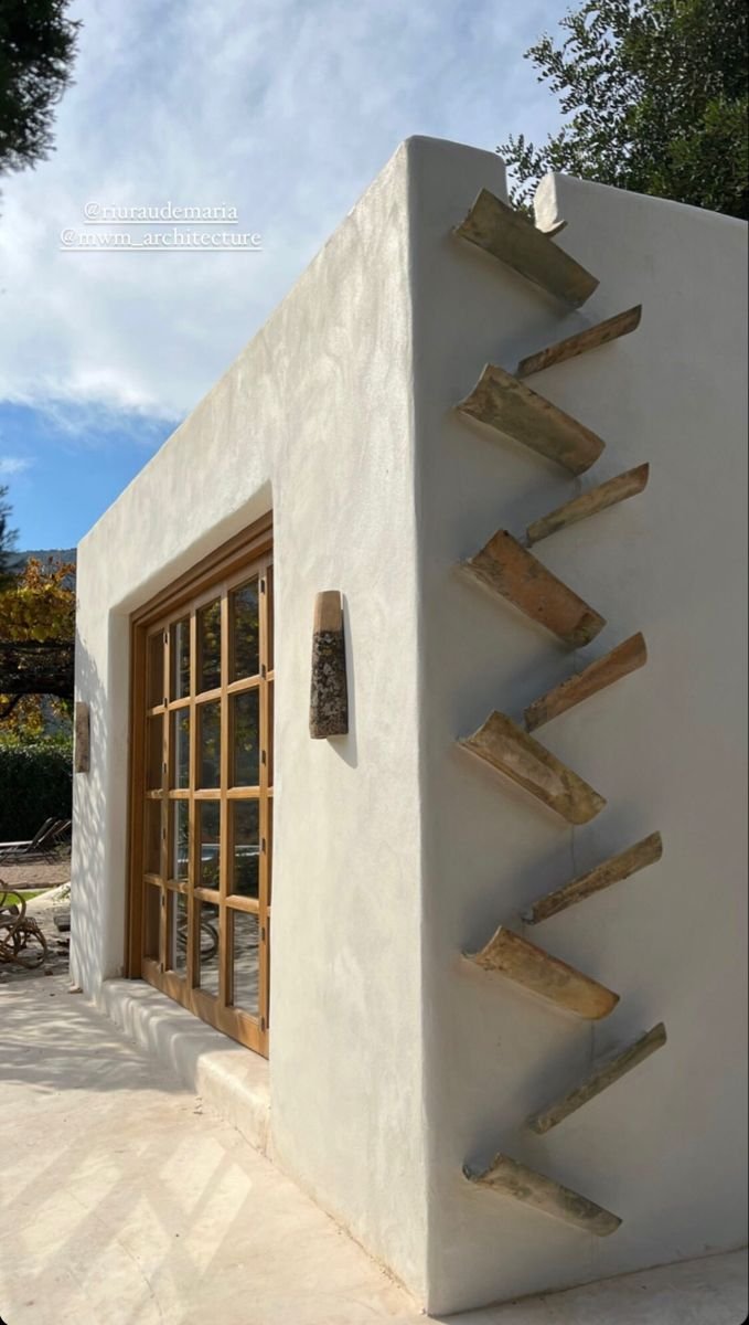 NaoCasanova's tweet photo. Interesante uso de las tejas árabes, en una vivienda con cubierta plana. https://t.co/RICvjBRb4i