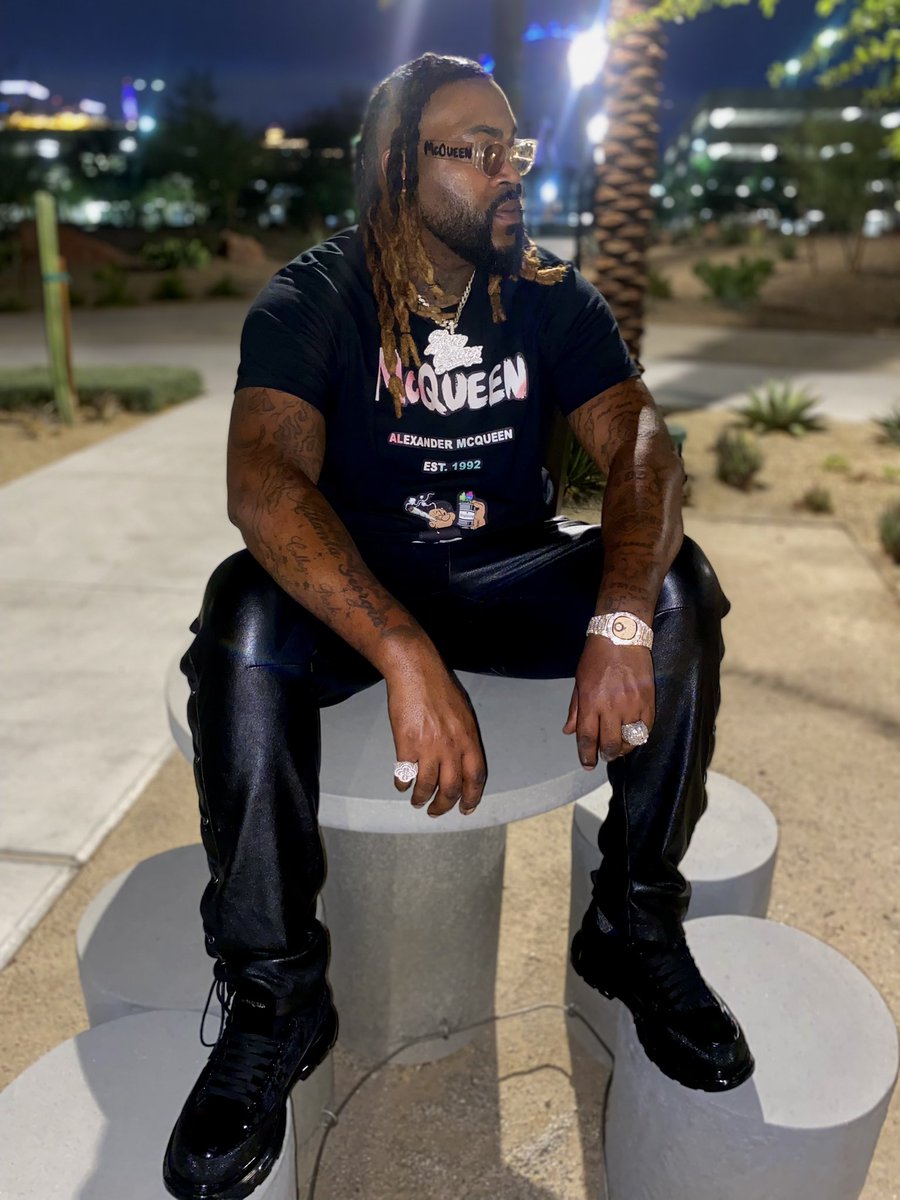 strong25283's tweet photo. Happy Birthday 🎂 to me #gemini♊ Whole lotta flava Poppin 💩 putting that Water 💦 on daily https://t.co/gmTBeEUkcO