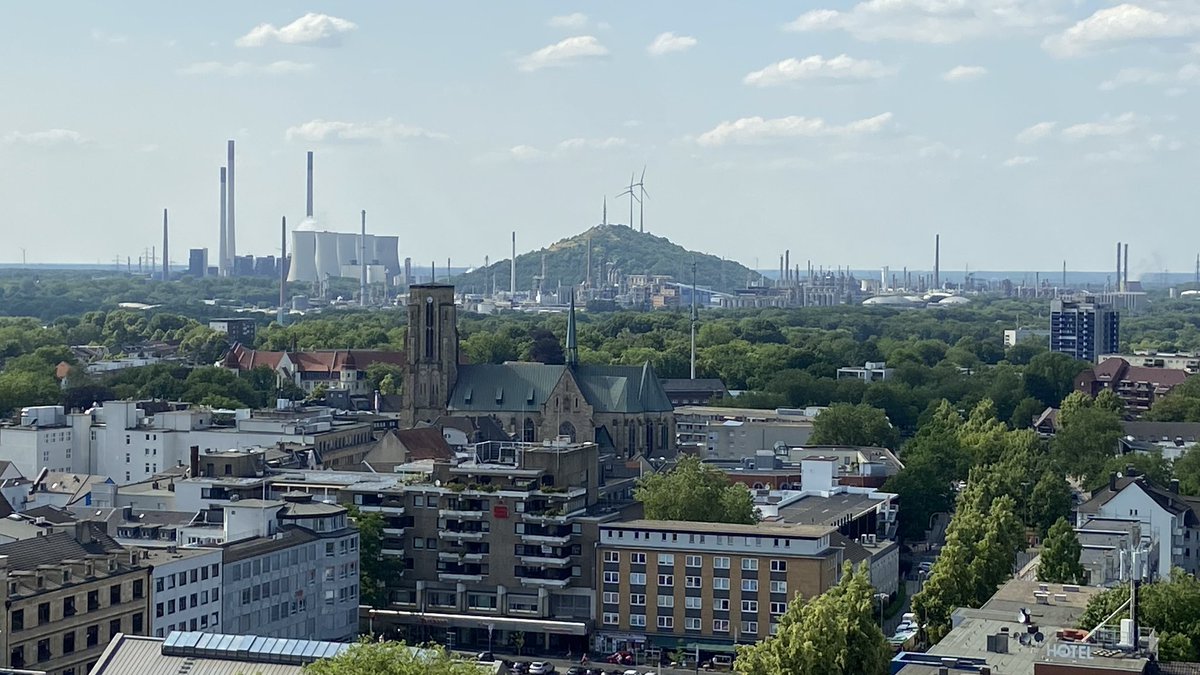 OrgKontakt's tweet photo. #Gelsenkirchen 2023

Bis Freitag finden im #Rathaus #Buer noch #Turmführungen statt.

Wenige Plätze sind noch frei…
Infos per PN oder über den #Heimatverein Buer.

 @Gelsenkirchen_  @ISG_Ge https://t.co/SqEyXtlXCY