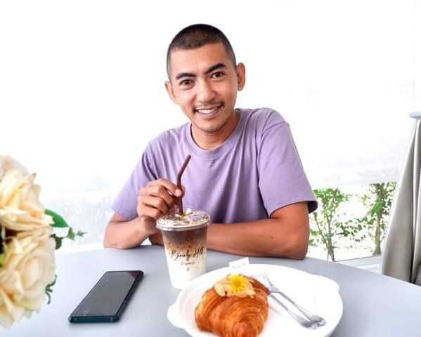 ch19st's tweet photo. ก่อนกลับ สตูล แวะหารัยทาน 
ที่ ดอนสัก สุราษฎร์ธานี https://t.co/zlFmQjW74J