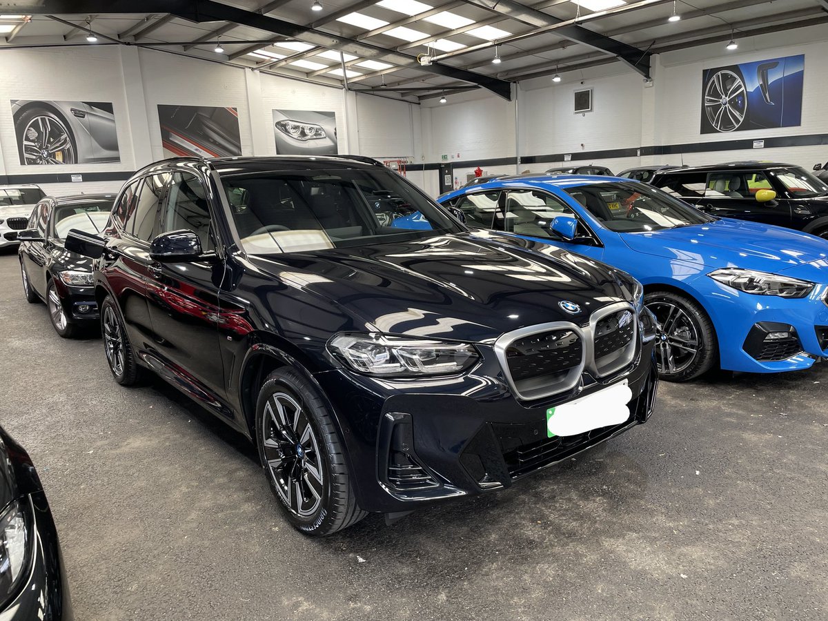 ChopperHarris72's tweet photo. Today I joined the BEV world thanks to the likes of @FullyChargedShw @tillathenun @GinnyBuckley @ElectrifyingCom and others. Beautiful car from @BMW and a whole new way of traveling. 🤞it's the future! #bev #ix3 #bmw #sytner https://t.co/65GwFc2fIJ