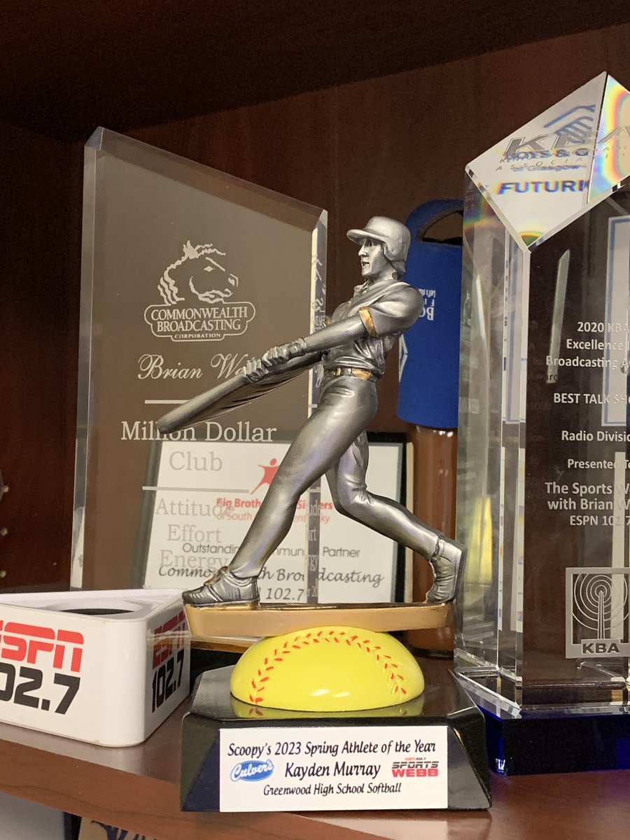 The_Sports_Web's tweet photo. Tune in at 4p for our @culvers student athlete of the year @Gwood_softball @kaydenmurray_ #welcometodelicious 🍔🍨🥎🥇🏆 Farm to table! Way to go Kayden! @DamonOak @ESPNRadio1027 https://t.co/dq6v3Ez7ND