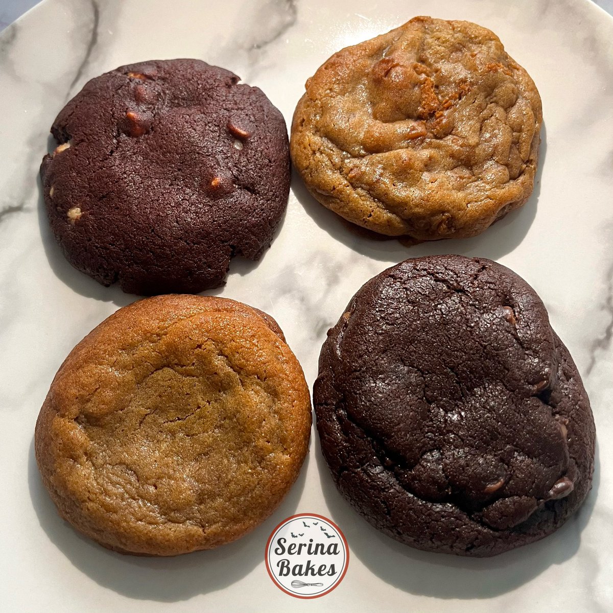 serinabakes's tweet photo. Big, soft, &amp; chewy fresh baked cookies now available! 🖤 Flavors: Red Velvet Cheesecake, Lotus Fudge, Double Chocolate Chip, &amp; Chocolate Chip. 🍪 

Available at our pop ups, check pinned! #serinabakes #cookies #redvelvetcheesecake #lotusfudge #doublechocolatechip #chocolatechip https://t.co/LRWv9FYpf4