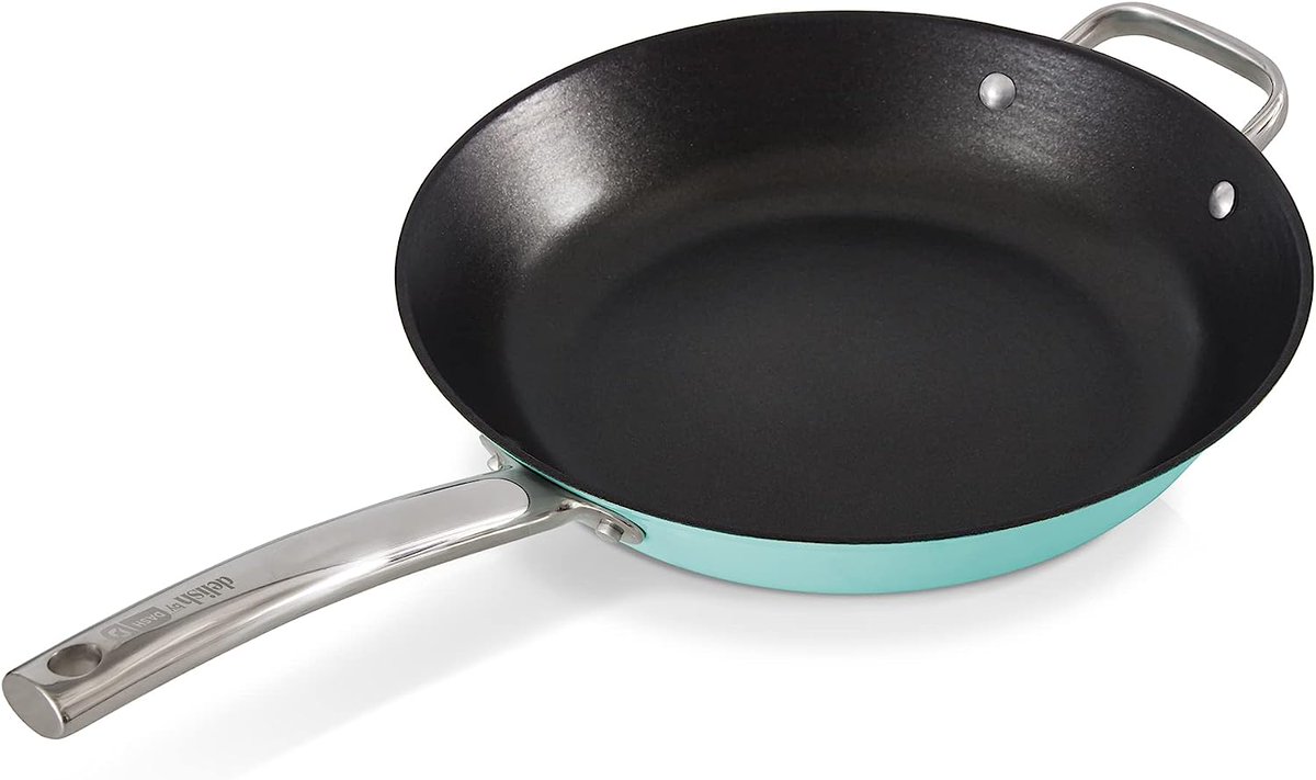 🍳 Cook with Ease and Quality using the Delish 12' Lightweight Cast Iron Pan! 🍳

✅ Deal Price: $12.82
❌ $49.99
amzn.to/3Xb7CC9

#DelishCookware #CastIronPan #CookingEssentials #KitchenMustHaves #LimitedTimeOffer