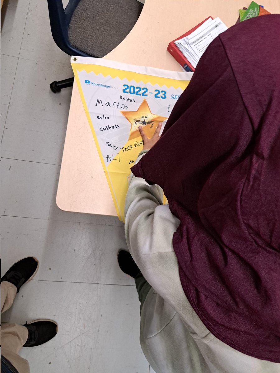 tbauman4's tweet photo. Celebrating a culture of perseverance in Math. Congrats to our new @knowledgehook Half Mathalon winners! @JPRobartsRams
#mathwin https://t.co/lz57gTyKjH