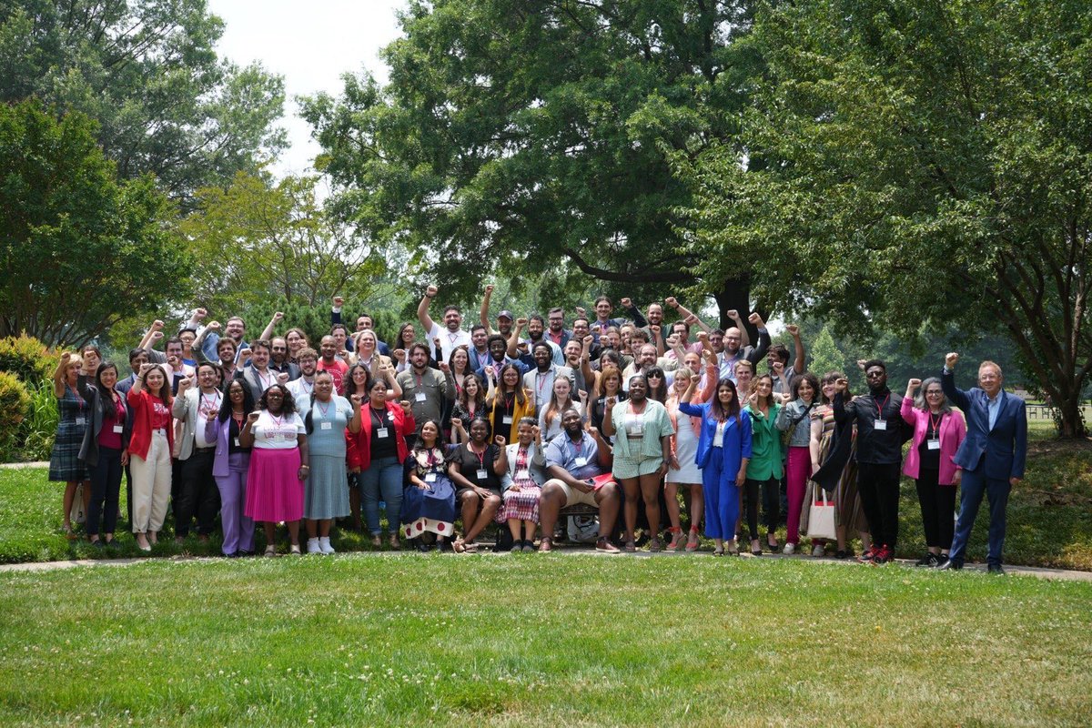 JuliaCarmel__'s tweet photo. I spent the weekend at the How We Win conference in D.C., a gathering of democratic socialist elected officials &amp; staff from all over the country.

These are my people! What a joy to be in this movement, learning from such inspiring leaders and building a better world together. https://t.co/Je4tXnINgD