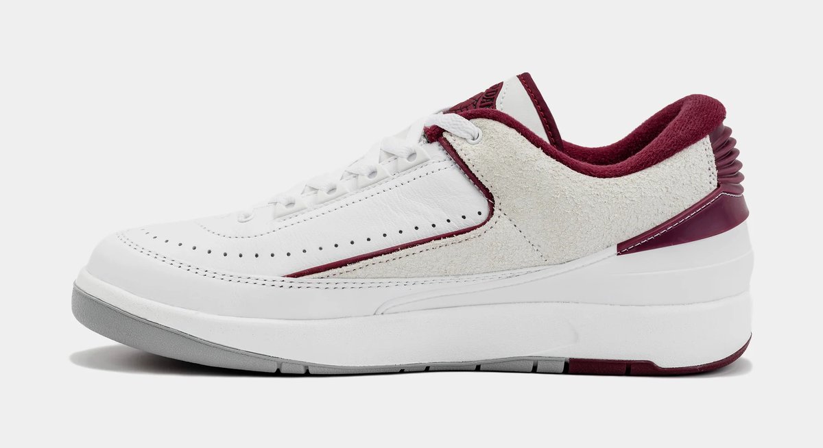 shoe palace red jordans