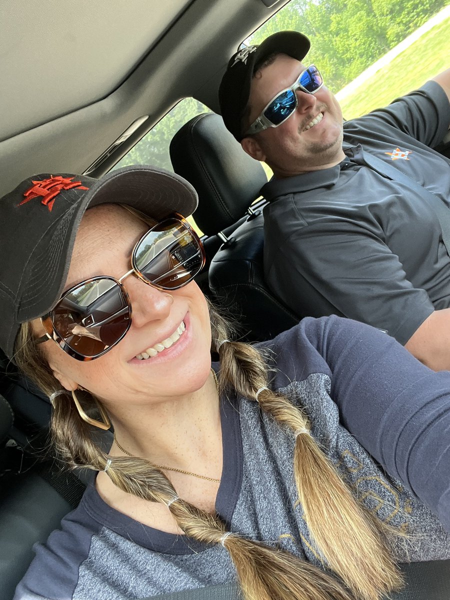 EricaLeigh18's tweet photo. Celebrating Father’s Day today since my boo had to work yesterday! We started the morning with donuts with our best boy! Now mommy and daddy are heading to Houston to catch the Astros vs the Mets! GEAUX STROS AND TIGERS! 💙🧡👽💜💛
@thealldayhog @astros @NewYorkMets @LSUbaseball https://t.co/NcJsdnQXth