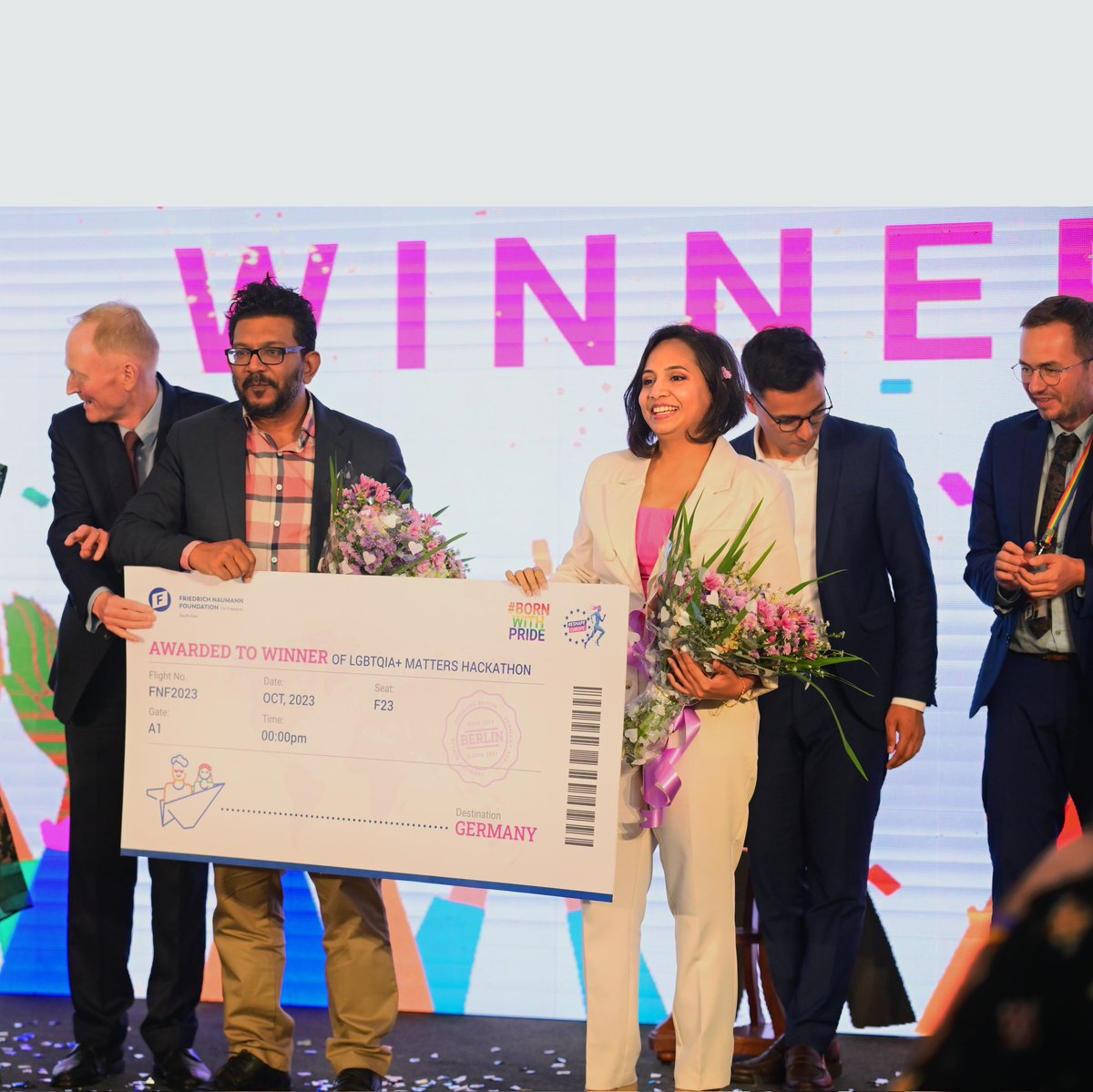 Dr_PragatiSingh's tweet photo. 1) 10 pictures, a 100 emotions! It was a joy to not just win, but also to participate in the @FNFSouthAsia and @fnfeurope @FNFreiheit #LGBTQIA+ #hackathon recently. What a start to #Pride2023!
#QueerAsFolk #Pride #LGBTQIAplus #LGBT #LGBTQ #PrideMonth #bornwithpride #Health https://t.co/4yNHOYUY3E