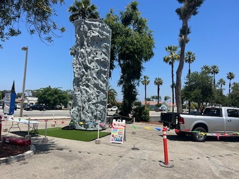 Our best-selling Rock Wall was once again the main attraction for The Way World Outreach Church's event last night in Pomona CA!!

#rockrental #rockwall #mechanicalbull #bouncehouse #partyrental #california #sandiego #rockclimbingwalls #obstaclecourse #bouncer #waterslides
