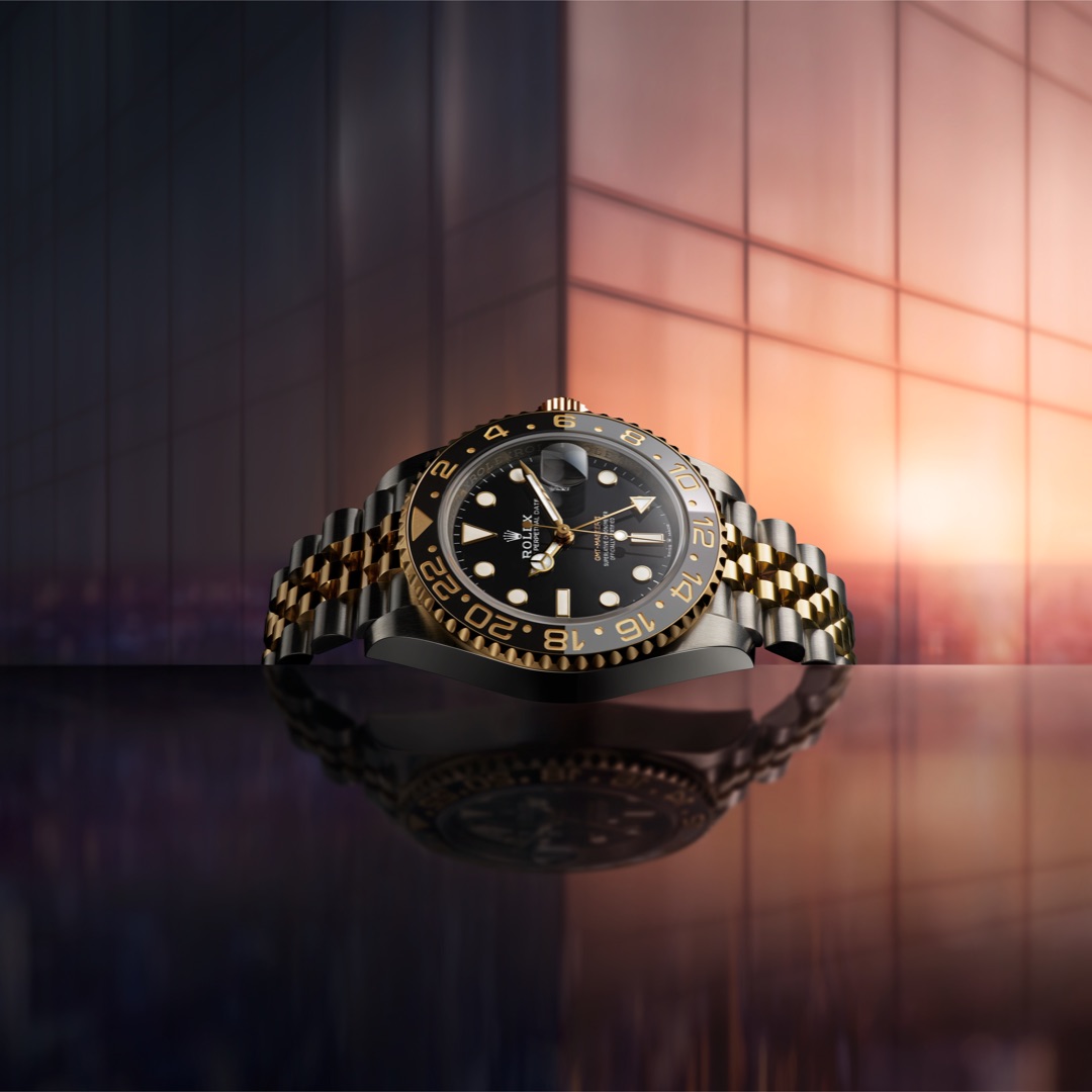 Highlighting our connection to the world. The new yellow Rolesor version of the @Rolex Oyster Perpetual GMT-Master II features a Cerachrom bezel insert in grey & black ceramic, an entirely new color combination. #Rolex #GMTMasterII #WatchesandWonders2023 bit.ly/3CdNVQb