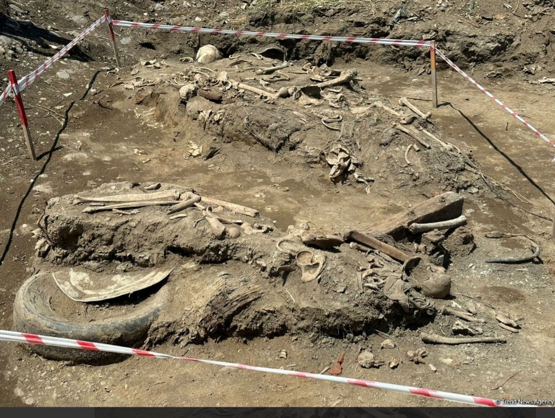 ElmeddinBehbud's tweet photo. A mass grave belonging to the Azerbaijanis killed by the #Armenia'n army in 1992 was discovered in the village of #Aghdam.More than 400 bodies were found after the Second 🇦🇿#Karabakh war. So far, mass graves have also been found in the villages of #Daşaltı, #Edilli, #Farrukh,etc. https://t.co/Y8qmVaN1v6