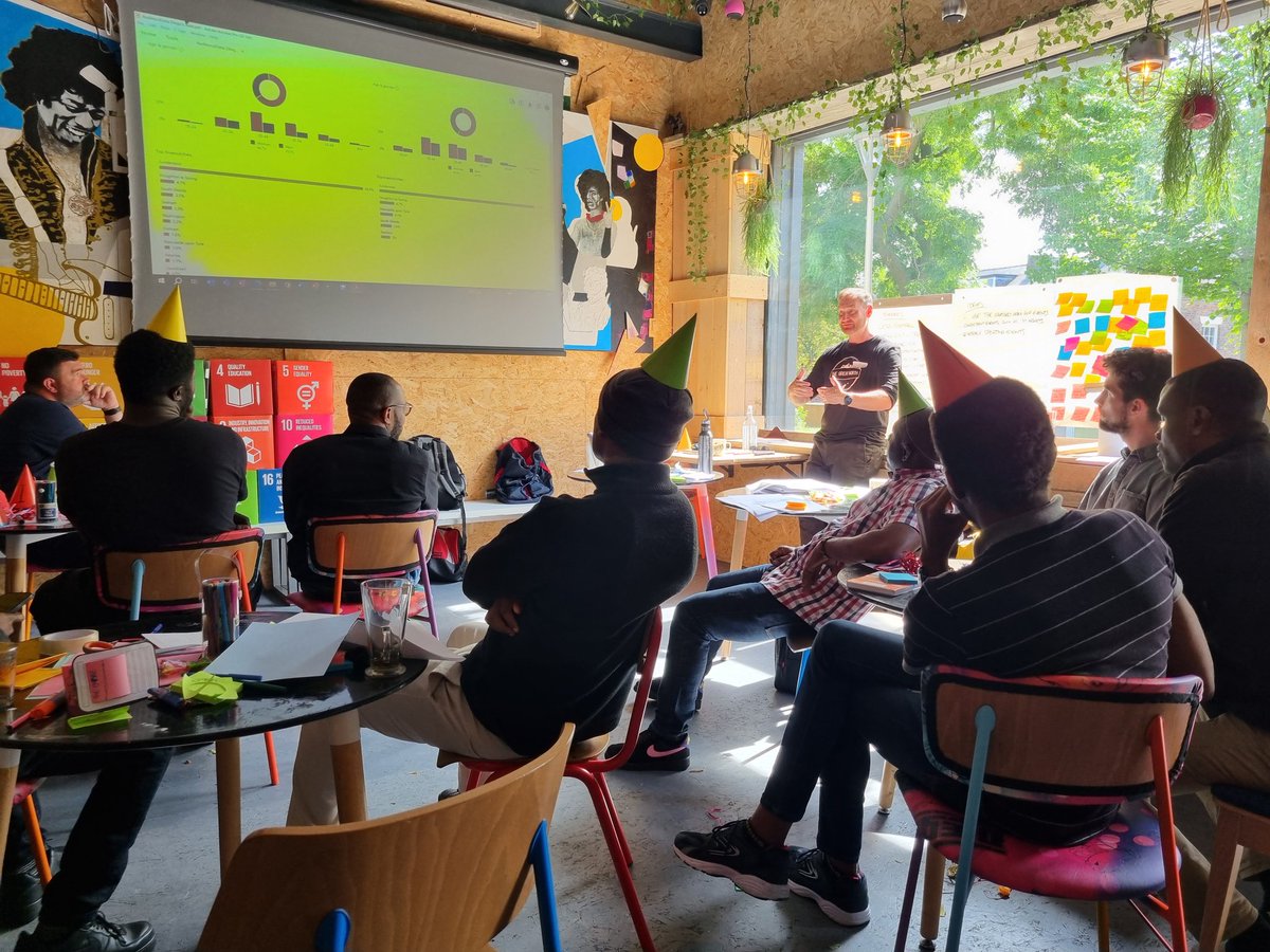 That most of our multi disciplinary students ended my session wearing a paper party hat is a win in my book! GREAT day :)  <a href="/sunderlanduni/">University of Sunderland</a> #SocialCollider <a href="/DiegosJoint/">Diego's Joint</a> #sunniside #urbanrenewalchallenge @