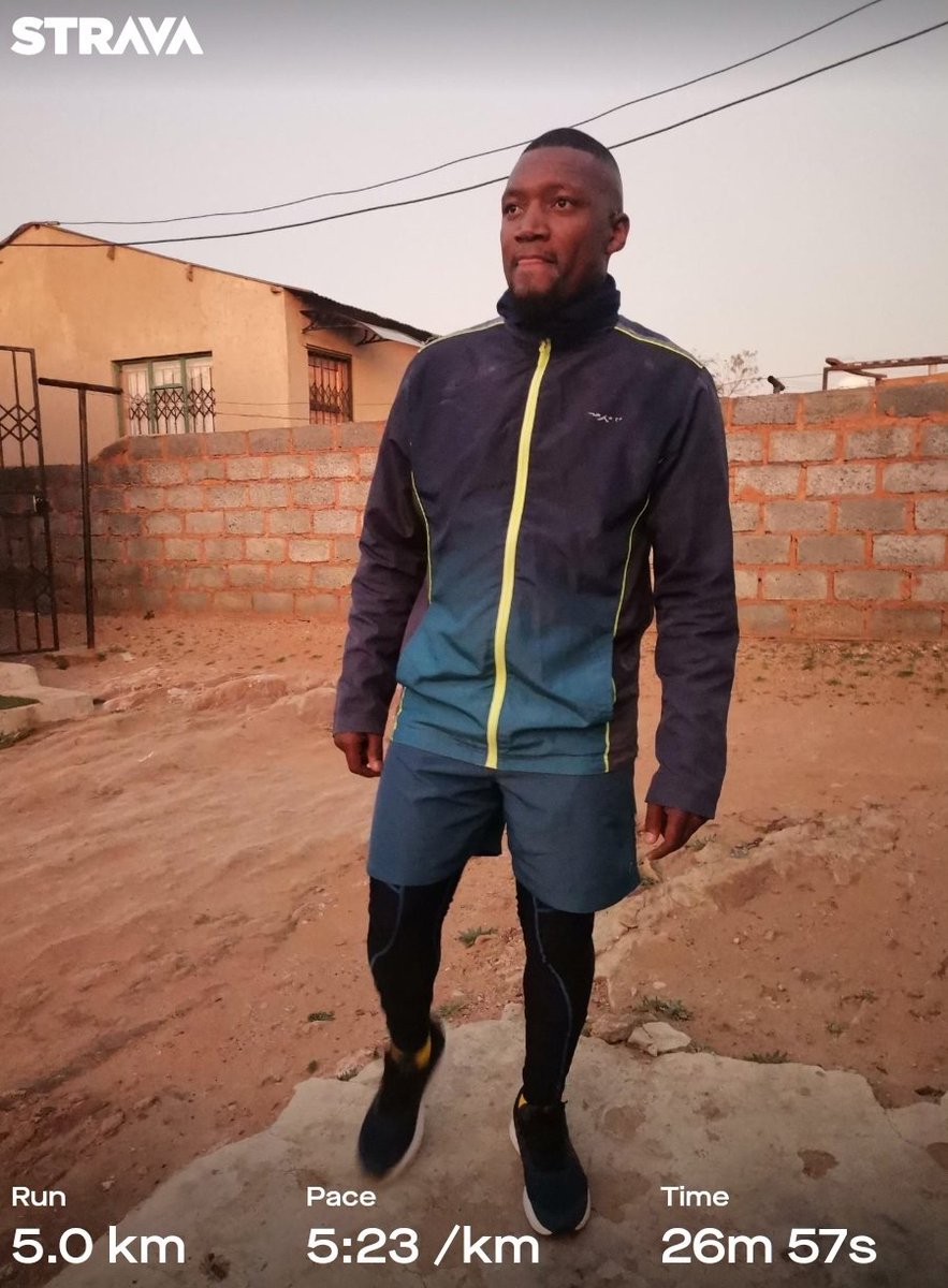 Ndumie_Mcyong's tweet photo. It's back to BAU ⛏️🔨⚒️
#Manyonyoba
#FetchYourBody2023
#RunningWithTumiSole
#IPaintedMyRun
#TrapnLos
#ASICSRunning
#MoveWithASICS
@ASICS_ZA
@malose_lml https://t.co/WxV1BizHmP