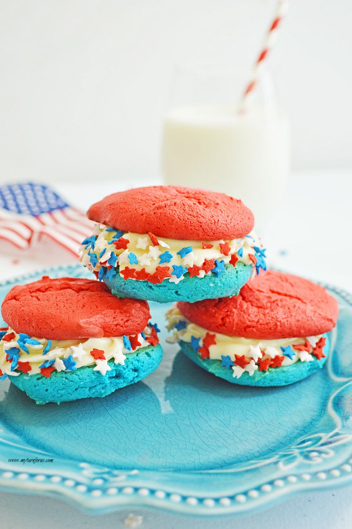 Make these Patriotic Red, White and Blue Sandwich cookies from  a cake mix.  We love to decorate and make fun treats with red, white and blue from Memorial Day until after the Fourth of July.
#MemorialDay  #FlagDay #TheFourth 
Recipe>> myturnforus.com/patriotic-cook…