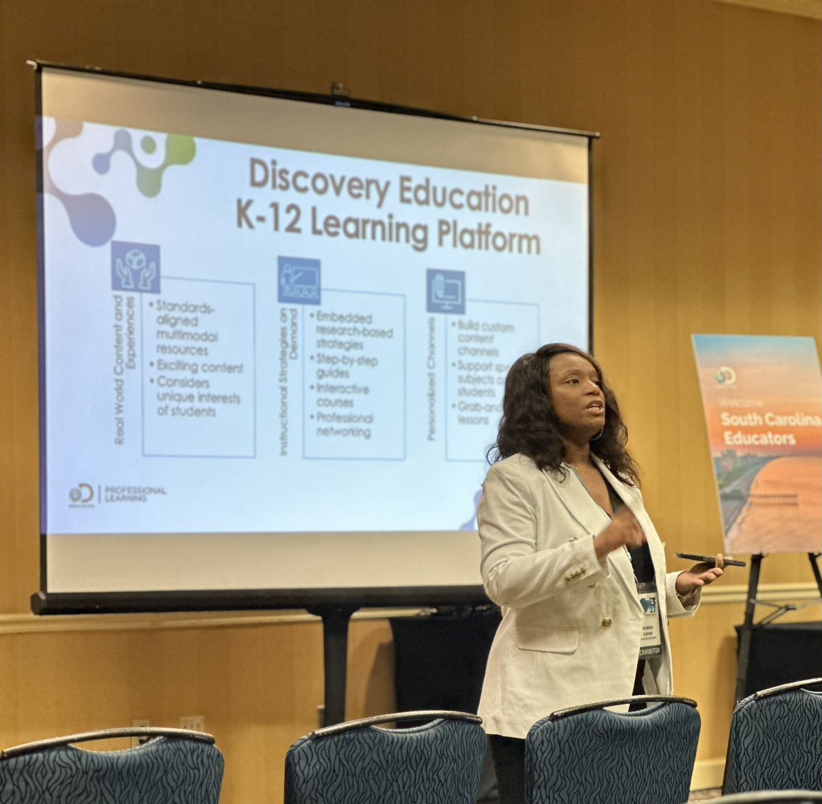 @andie_lance from @DiscoveryEd sharing great resources for South Carolina teachers and students.

#LunchAndLearn #BetterTogether
#SCASAi3 
#loveSCschools 
#sced