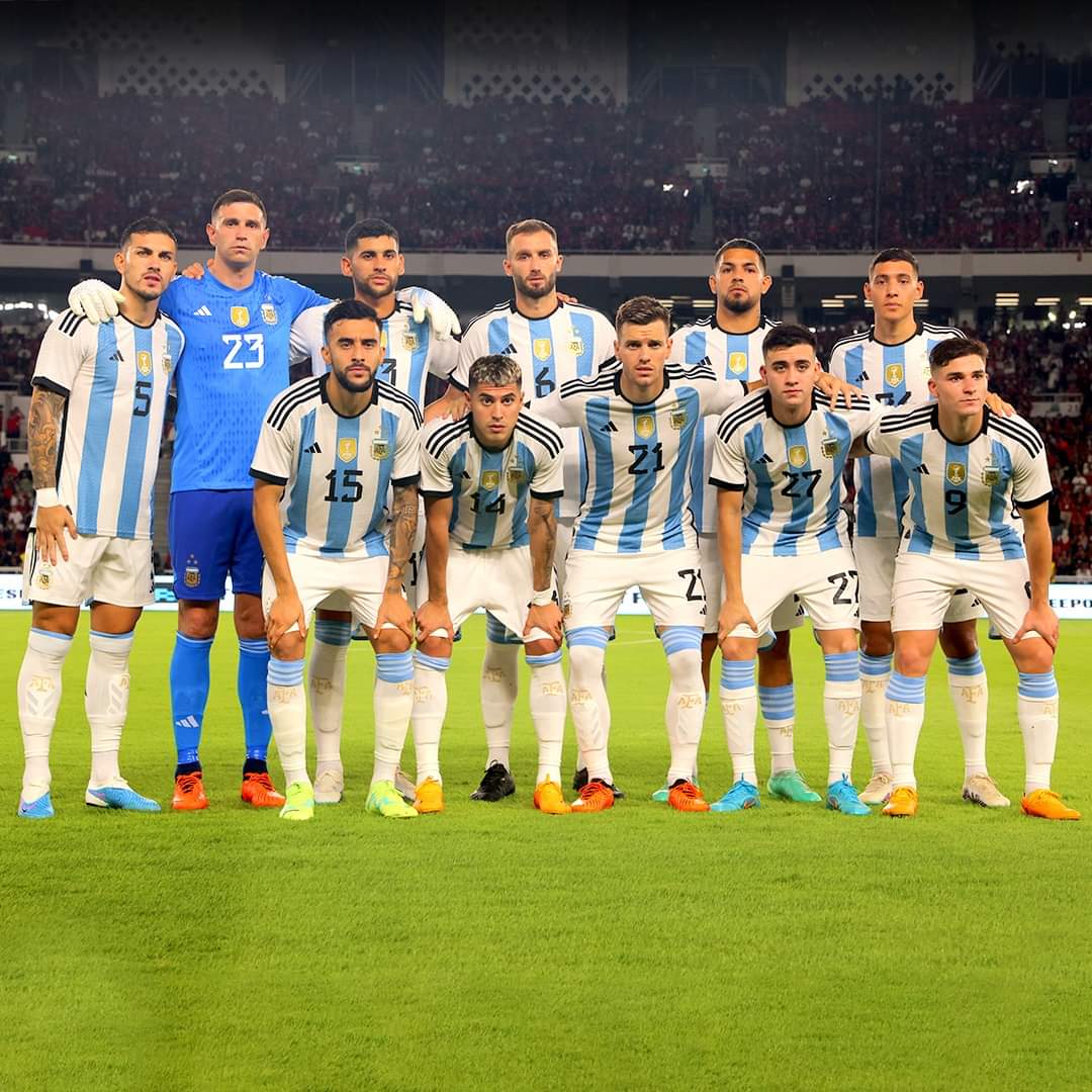 Indonesia 0️⃣-2️⃣ Argentina

⚽ Paredes 38'
⚽ Romero 55'
 <a href="/ESPNArgentina/">ESPN Argentina</a>❤️🇦🇷
<a href="/TeamMessi/">Team Messi</a> <a href="/imessi/">(Fan) Leo Messi</a> <a href="/WeAreMessi/">We Are Messi 🔟</a>