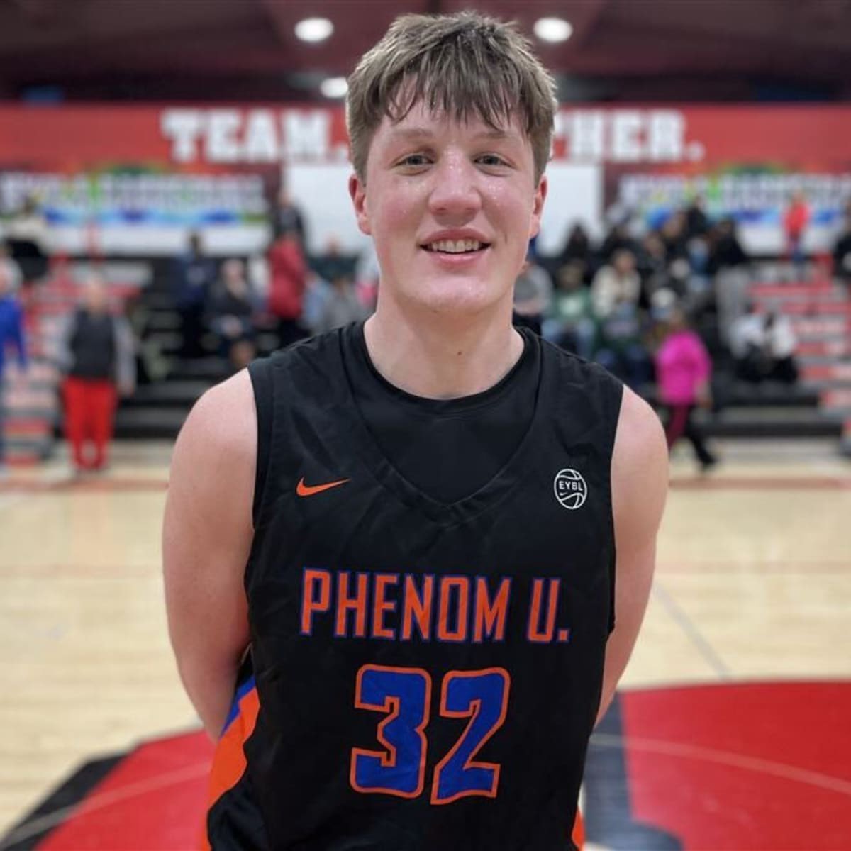 2024 5⭐️ SF Kon Knueppel is currently on his Official Visit to Louisville! He is averaging 22.5 points per game leading the EYBL in scoring!