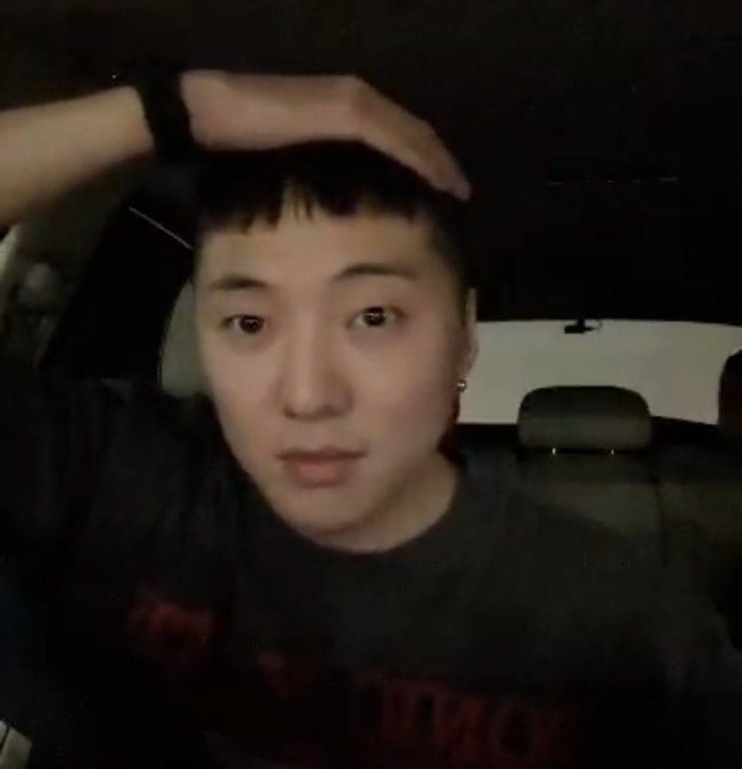 softinseo's tweet photo. ITS NOT BAD AT ALL HES CUTEEEEEE https://t.co/rnLoNUt4uj