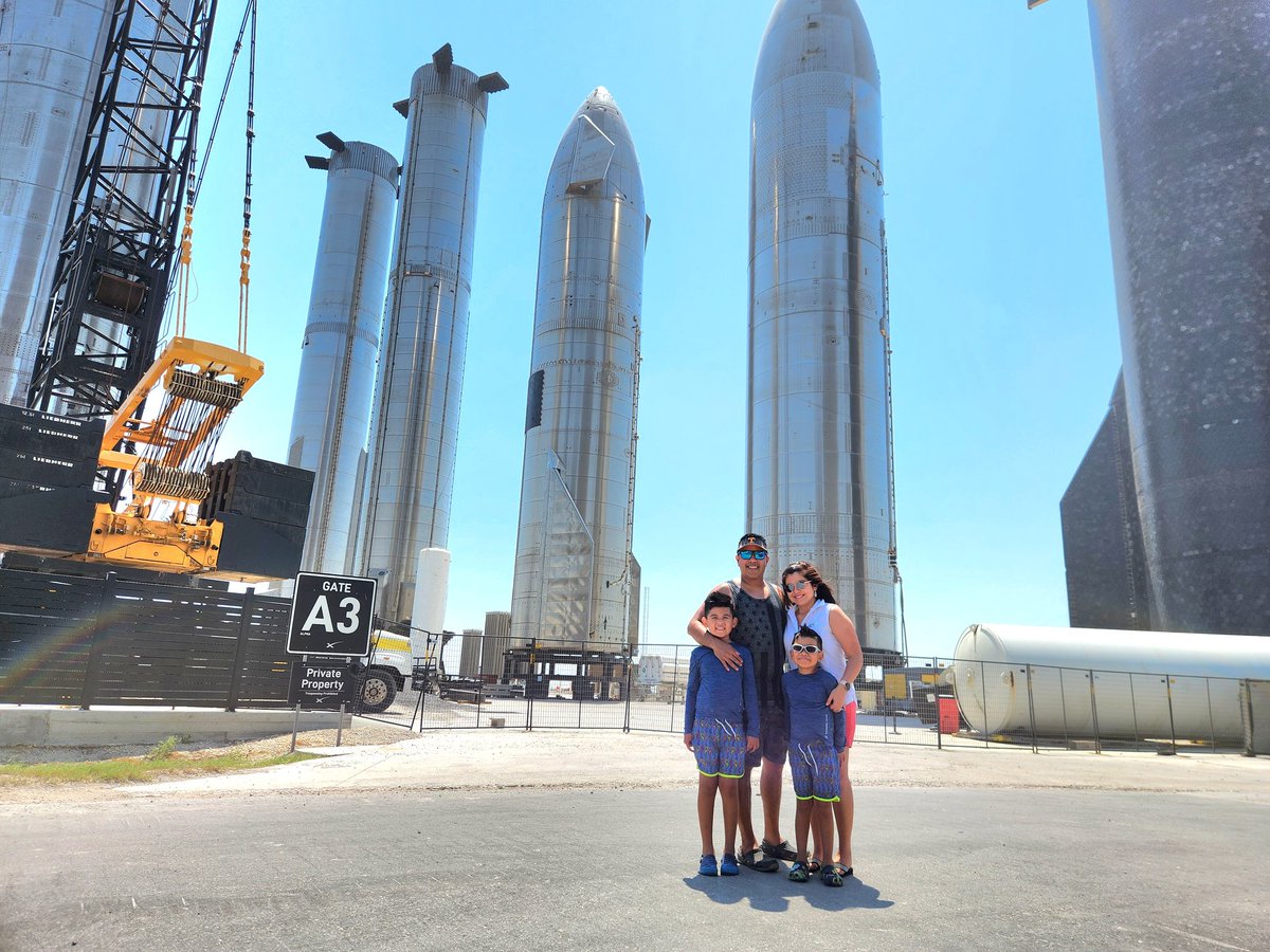 mtzscience's tweet photo. Had a great time spending my father's day with my family at Space X and Boca Chica beach.  Happy Father's day to all the Fathers out there. https://t.co/U6hLpENmov