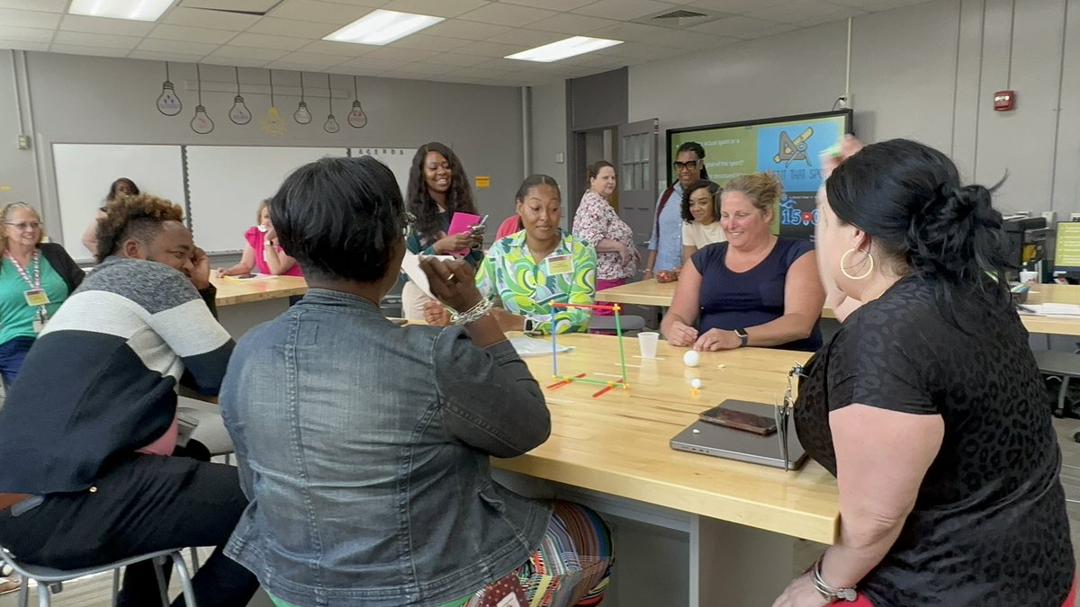 DRossPutneyVCS's tweet image. Our first ever Instructional Planning Bootcamp concluded with a  graduation ceremony to recognize the value of the collaboration and the short- and long-term planning that each “cadet” contributed to. Great things are forthcoming! #shareVCS